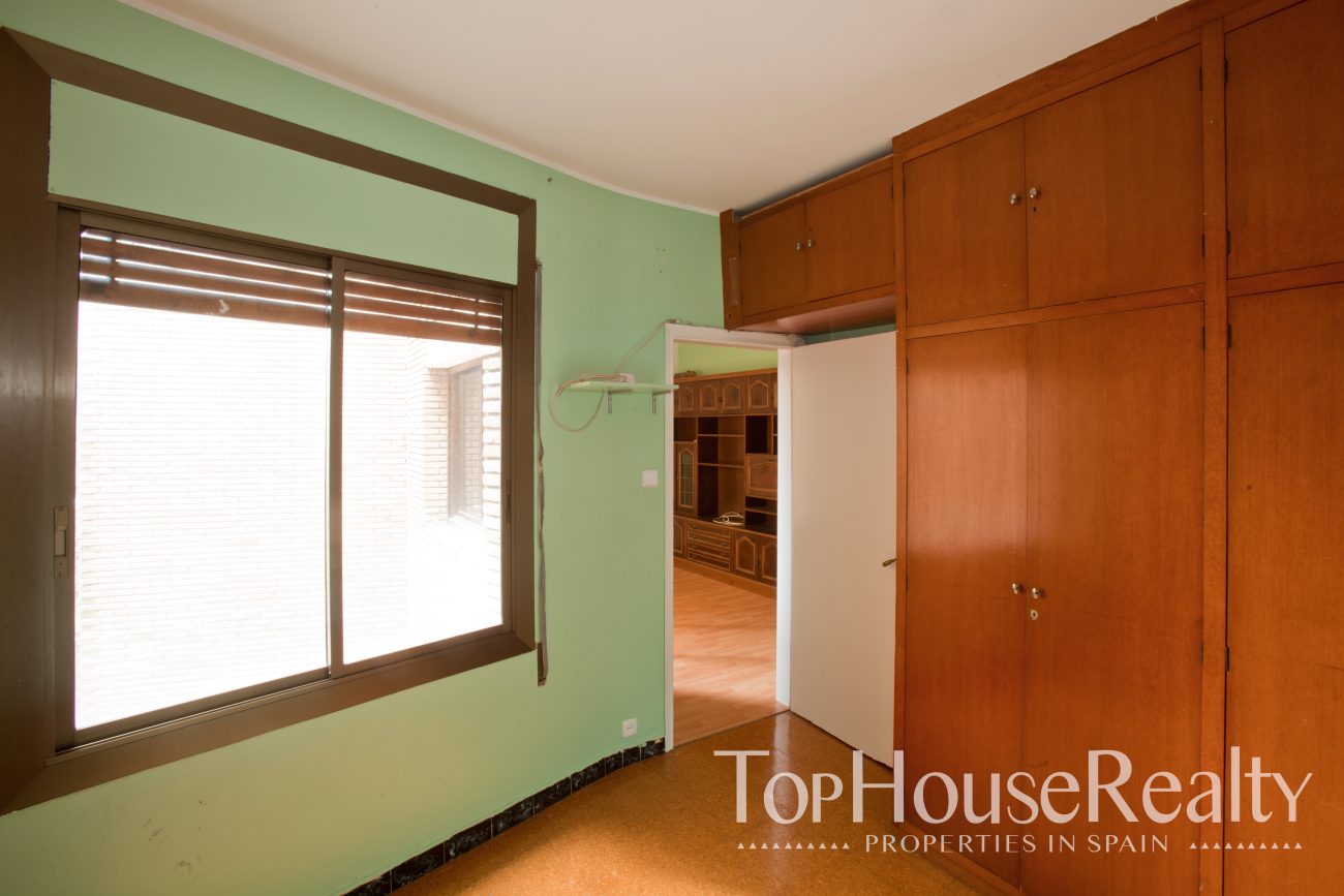 Great investment opportunity, quiet apartment in Eixample