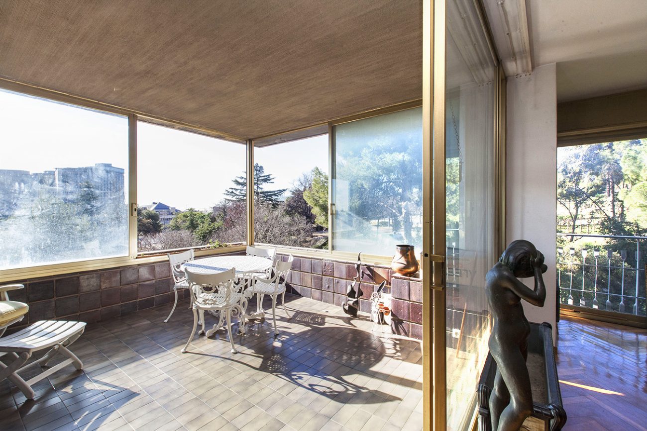Great opportunity to reform in an exclusive urbanization in Pedralbes
