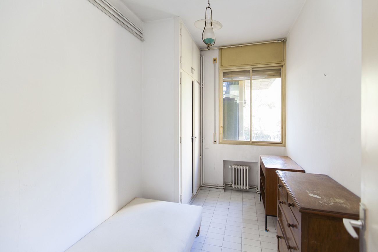 Great opportunity to reform in an exclusive urbanization in Pedralbes