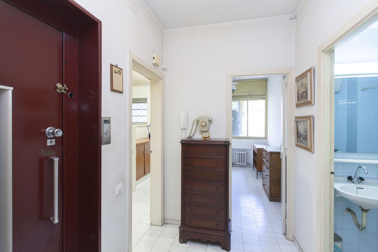 Great opportunity to reform in an exclusive urbanization in Pedralbes