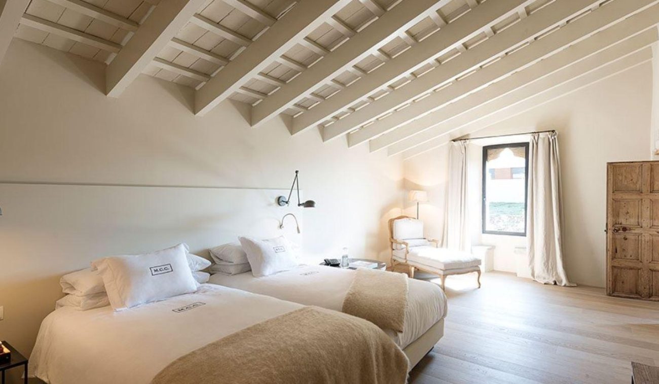 Spectacular completely reformed Masia in Alella