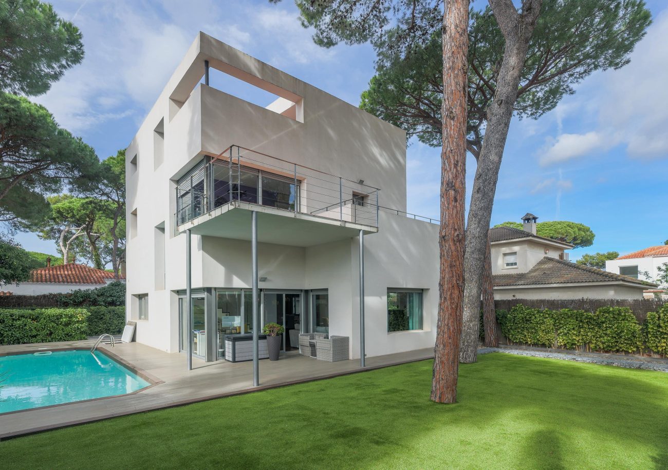 A layout design for a true Mediterranean living