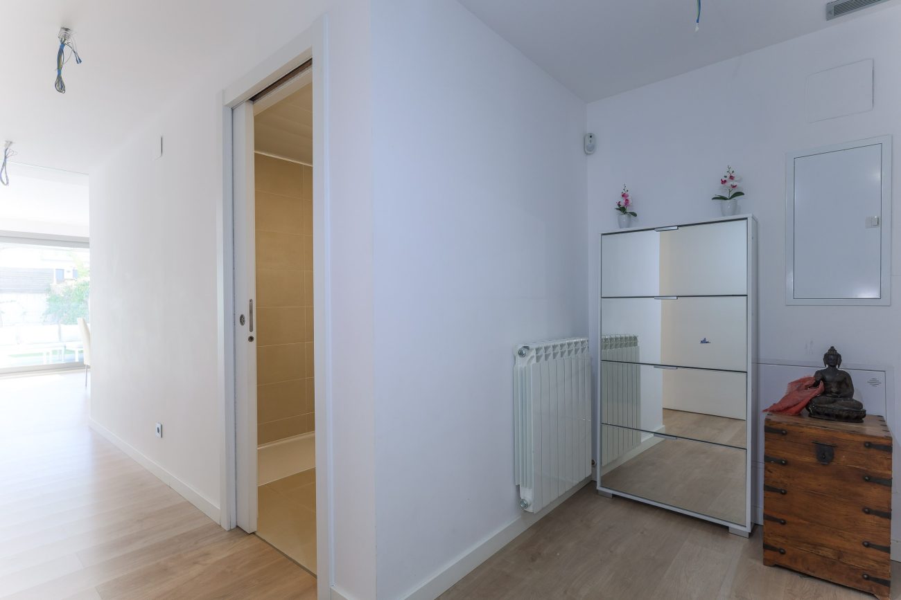 Townhouse in El Vinyet, Sitges — private garden and 5 minutes from the beach