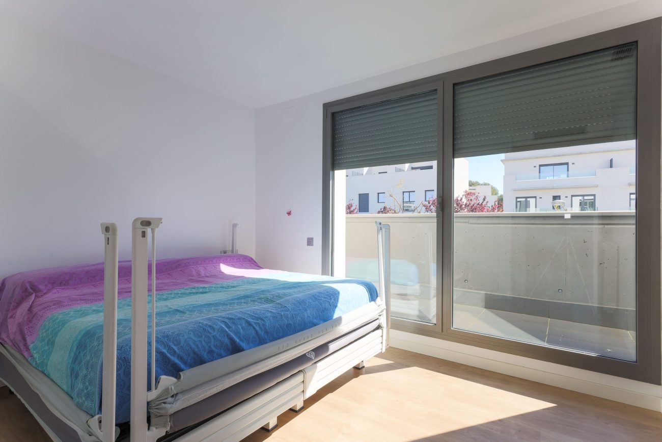 Townhouse in El Vinyet, Sitges — private garden and 5 minutes from the beach