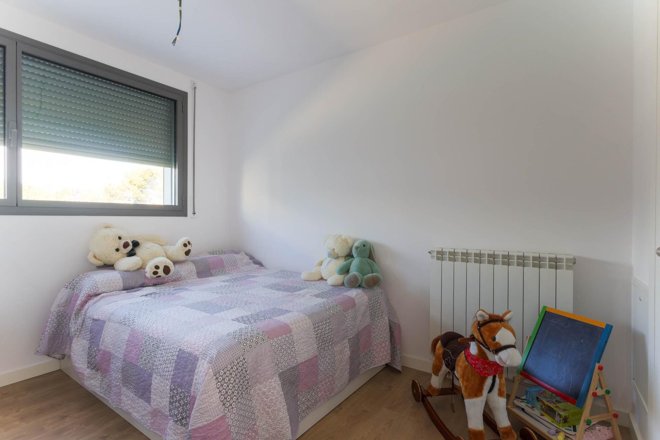 Townhouse in El Vinyet, Sitges — private garden and 5 minutes from the beach
