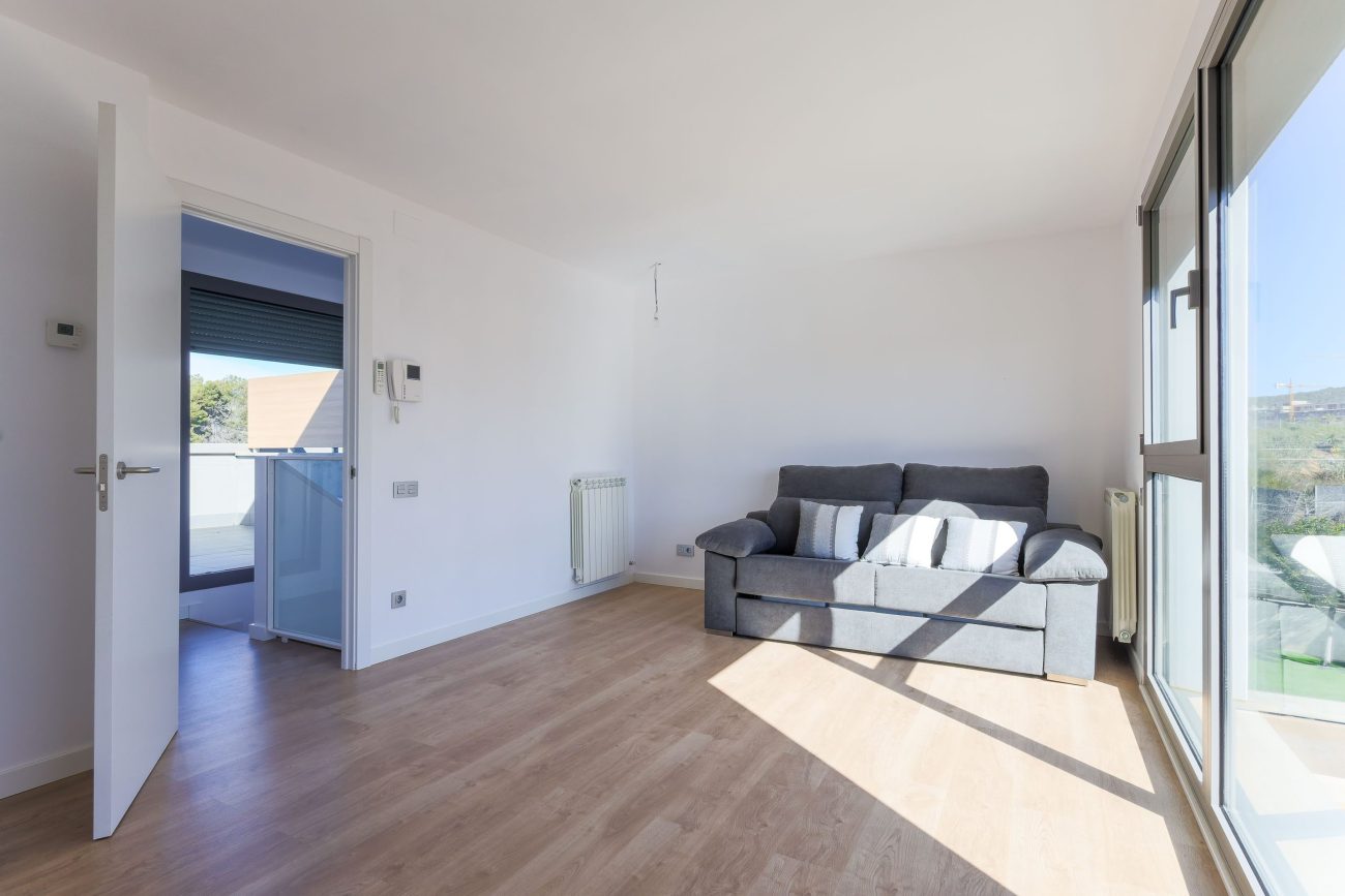 Townhouse in El Vinyet, Sitges — private garden and 5 minutes from the beach