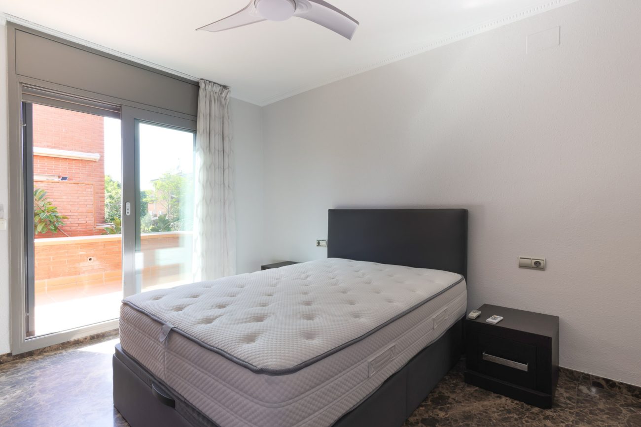 Villa in Gavà Mar — second line to the sea with private garden, pool and privacy