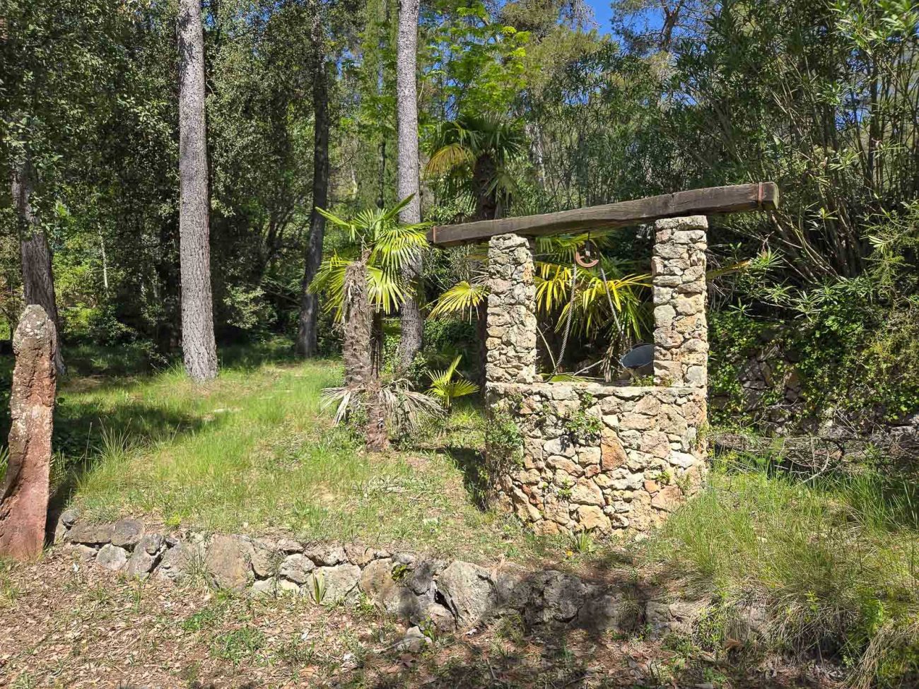 Luxury villa in Begues — unique estate with 6,000 m² plot and high investment potential