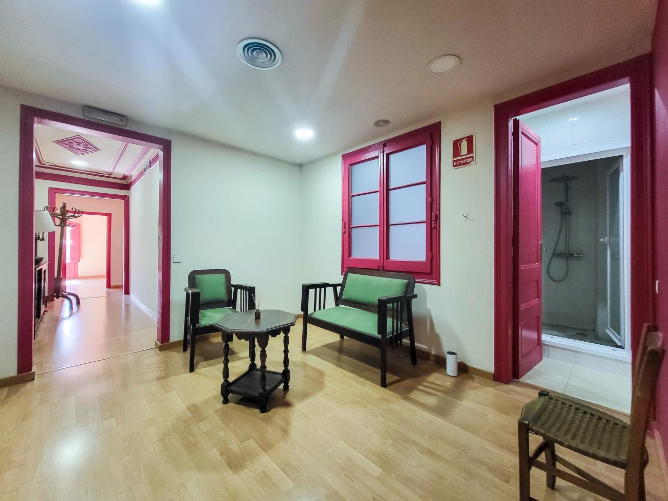 Luxury period property for sale in El Born, Barcelona: prime renovation opportunity on Marquès de l'Argentera