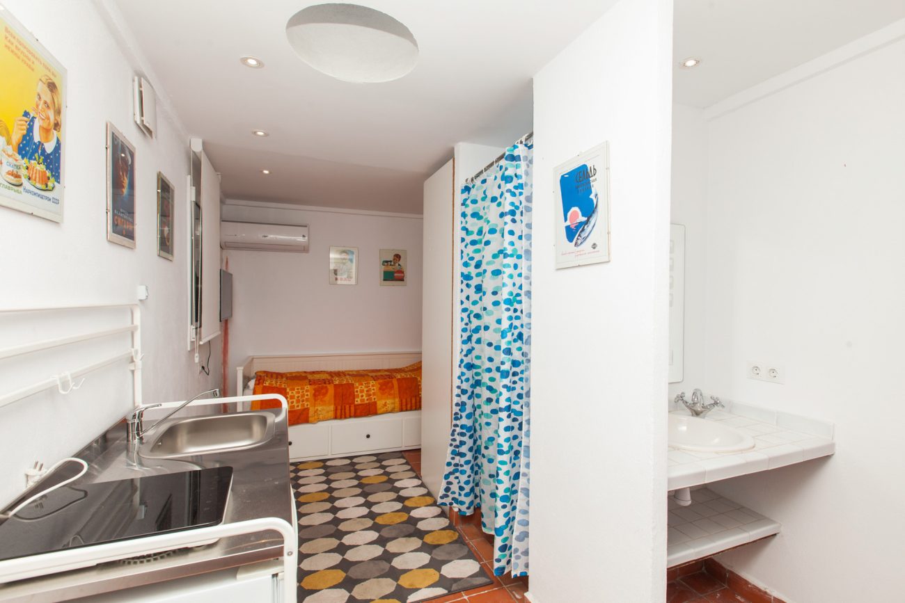 Luxury apartment with large terrace close to Passeig de Gracia