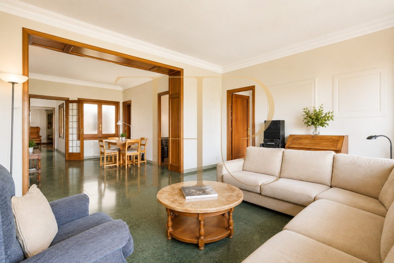 Exclusive 470 sqm Stately Apartment with Turó Park Views