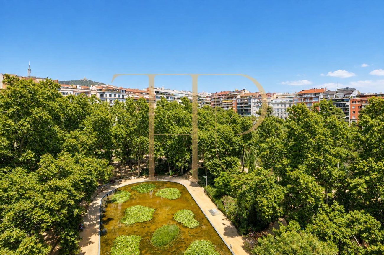 Exclusive 470 sqm Stately Apartment with Turó Park Views