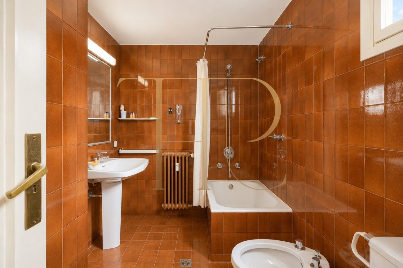 Exclusive 470 sqm Stately Apartment with Turó Park Views