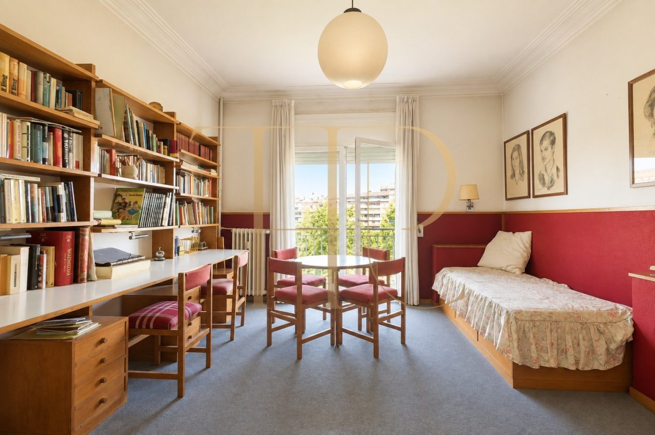 Exclusive 470 sqm Stately Apartment with Turó Park Views