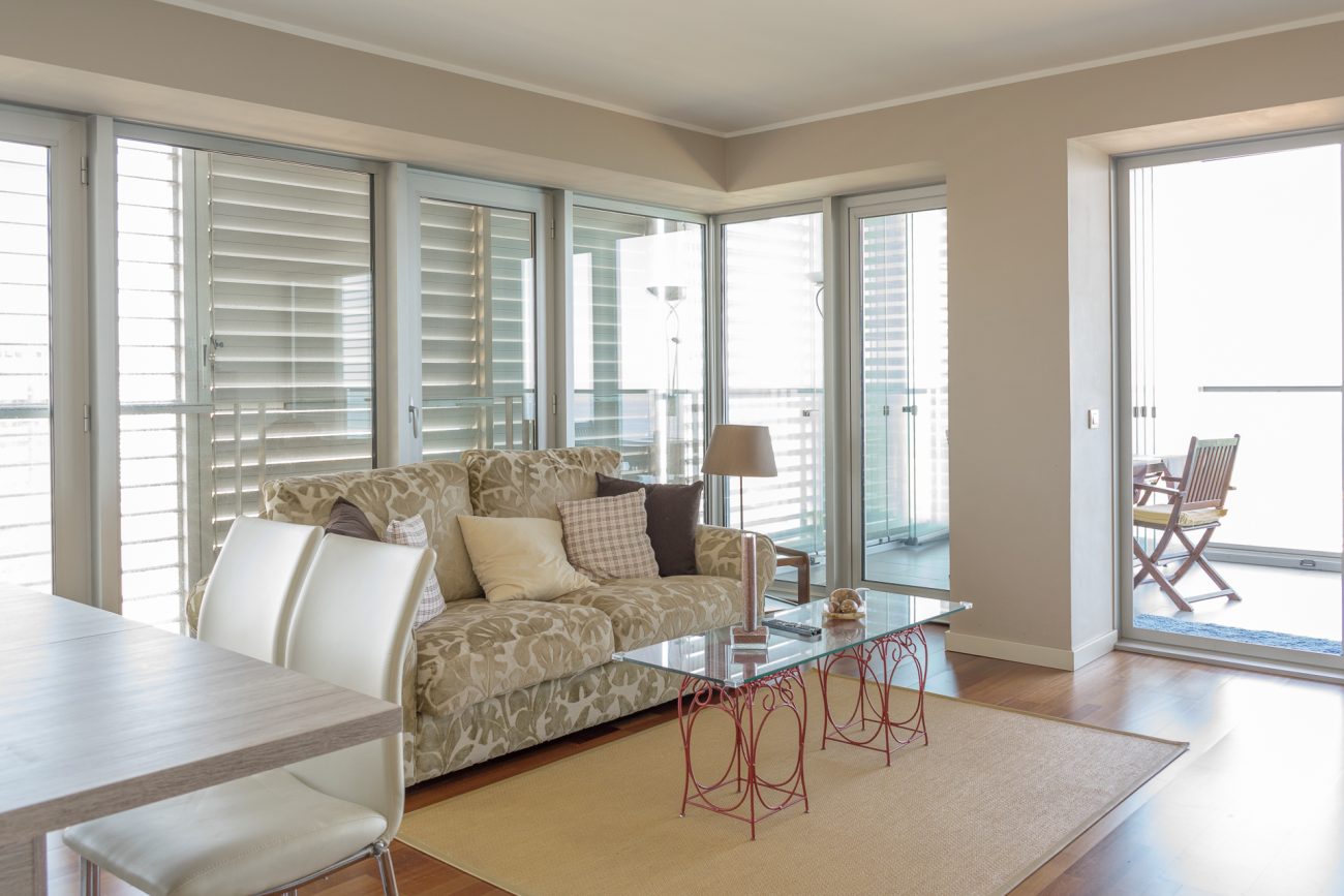 Apartment on the first line of the sea with a stunning view