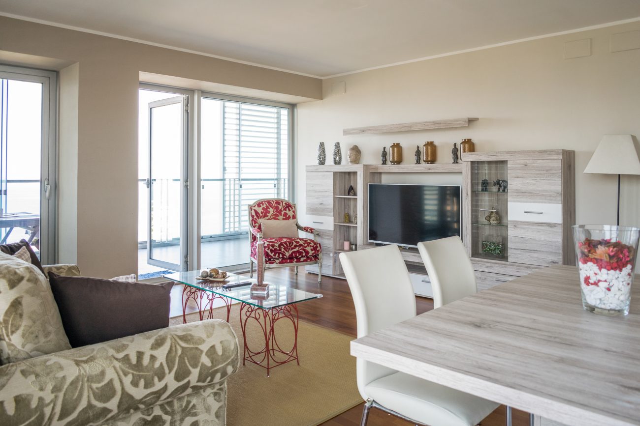 Apartment on the first line of the sea with a stunning view