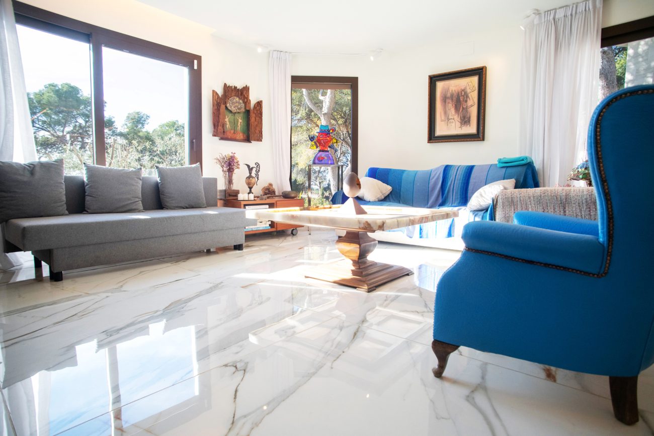 Luxury Retreat with Unrivaled Views in Castelldefels
