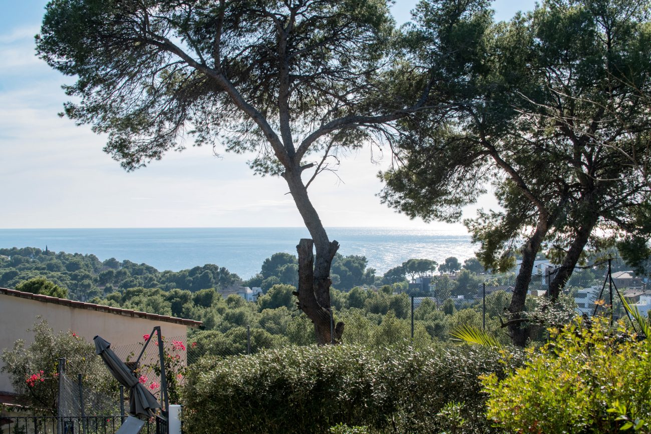 Luxury Retreat with Unrivaled Views in Castelldefels
