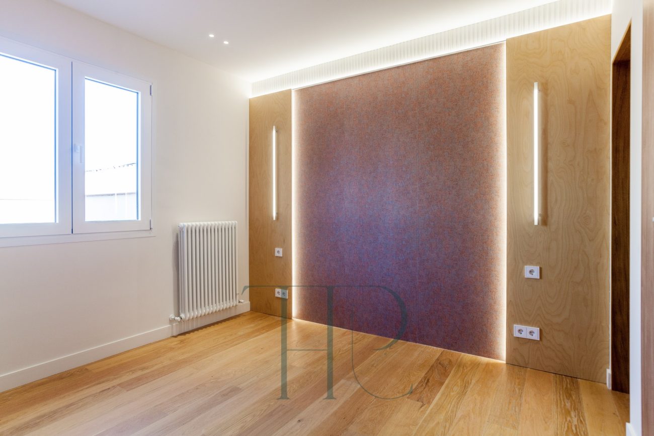 Spectacular penthouse with two large terraces and high-quality finishes