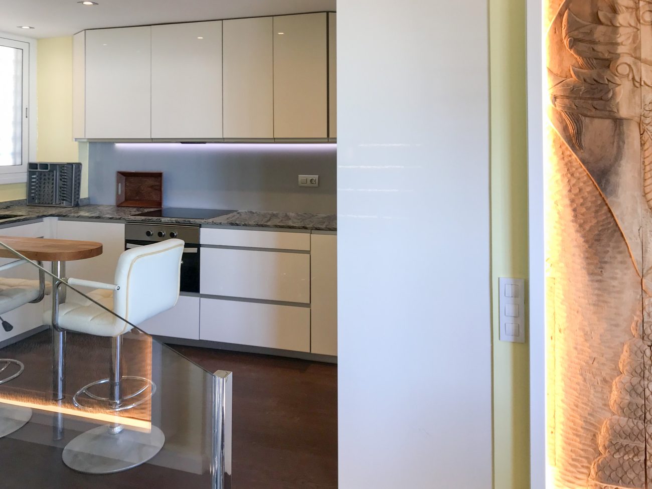 Exclusive duplex penthouse on the sea shore
