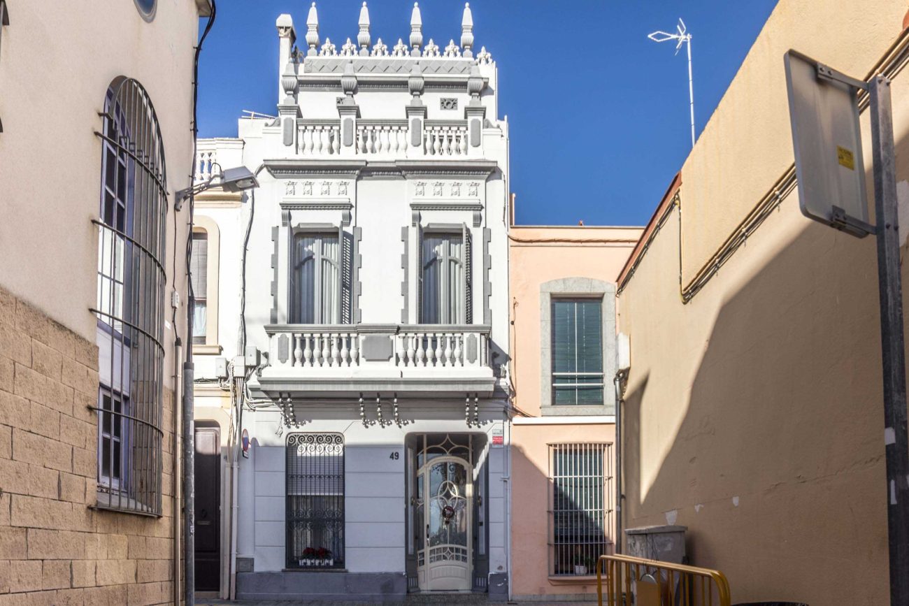 Casa de estilo colonial en Premia de Mar