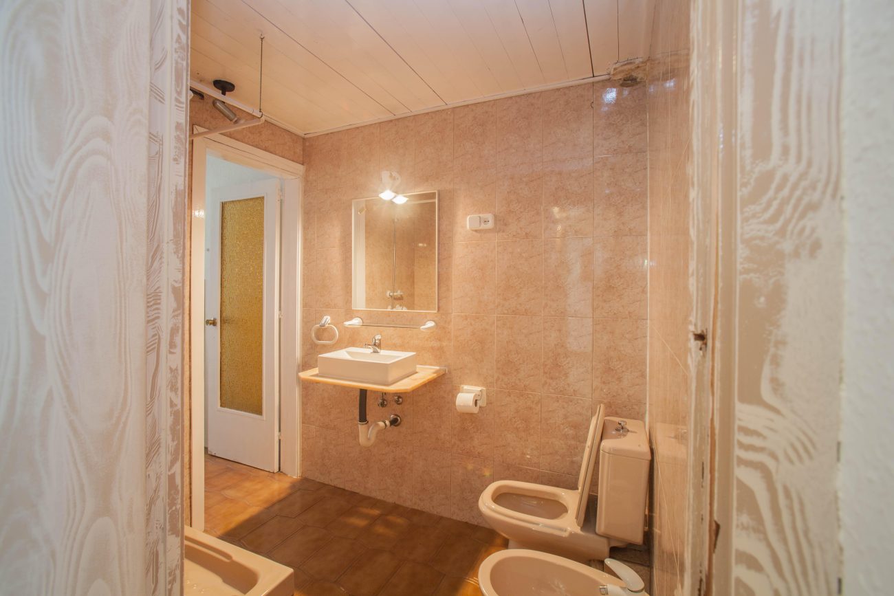 Large apartment to reform