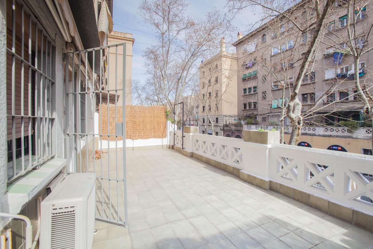 Large apartment to reform