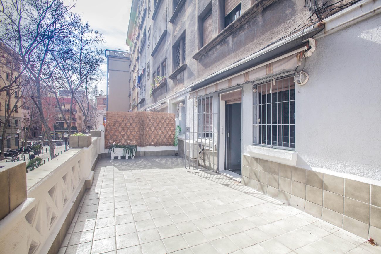 Large apartment to reform