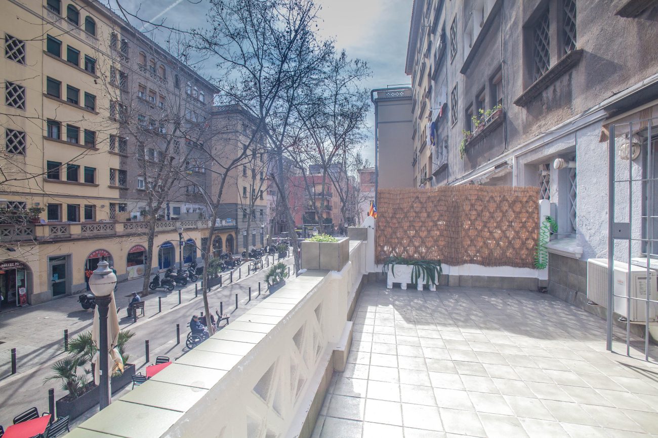 Large apartment to reform