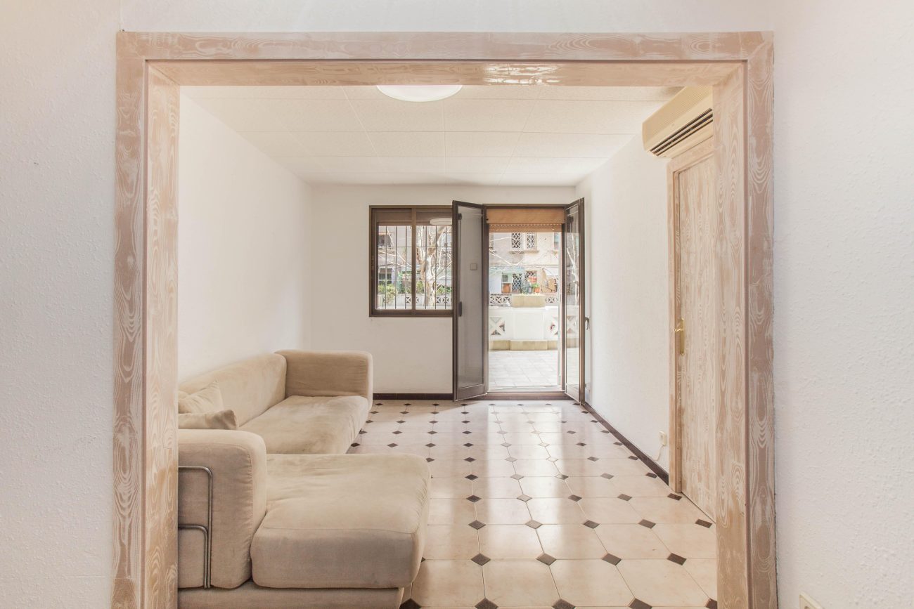 Large apartment to reform
