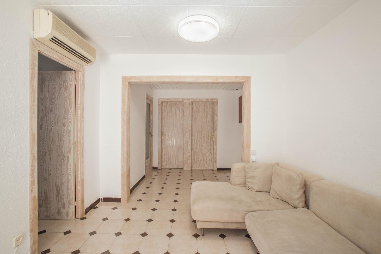 Large apartment to reform