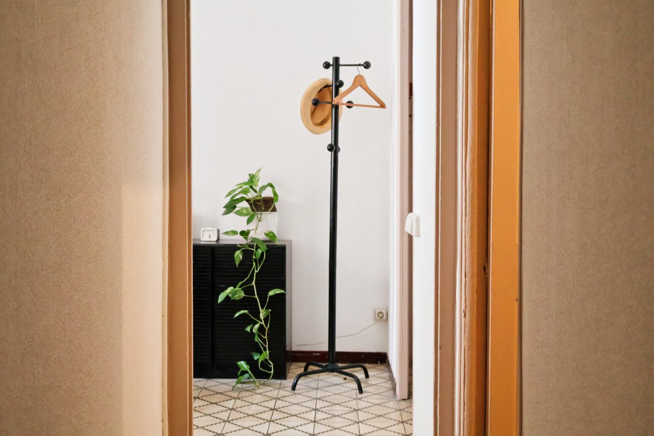 Apartment for sale in the Gothic Quarter, Barcelona — historic building with church views