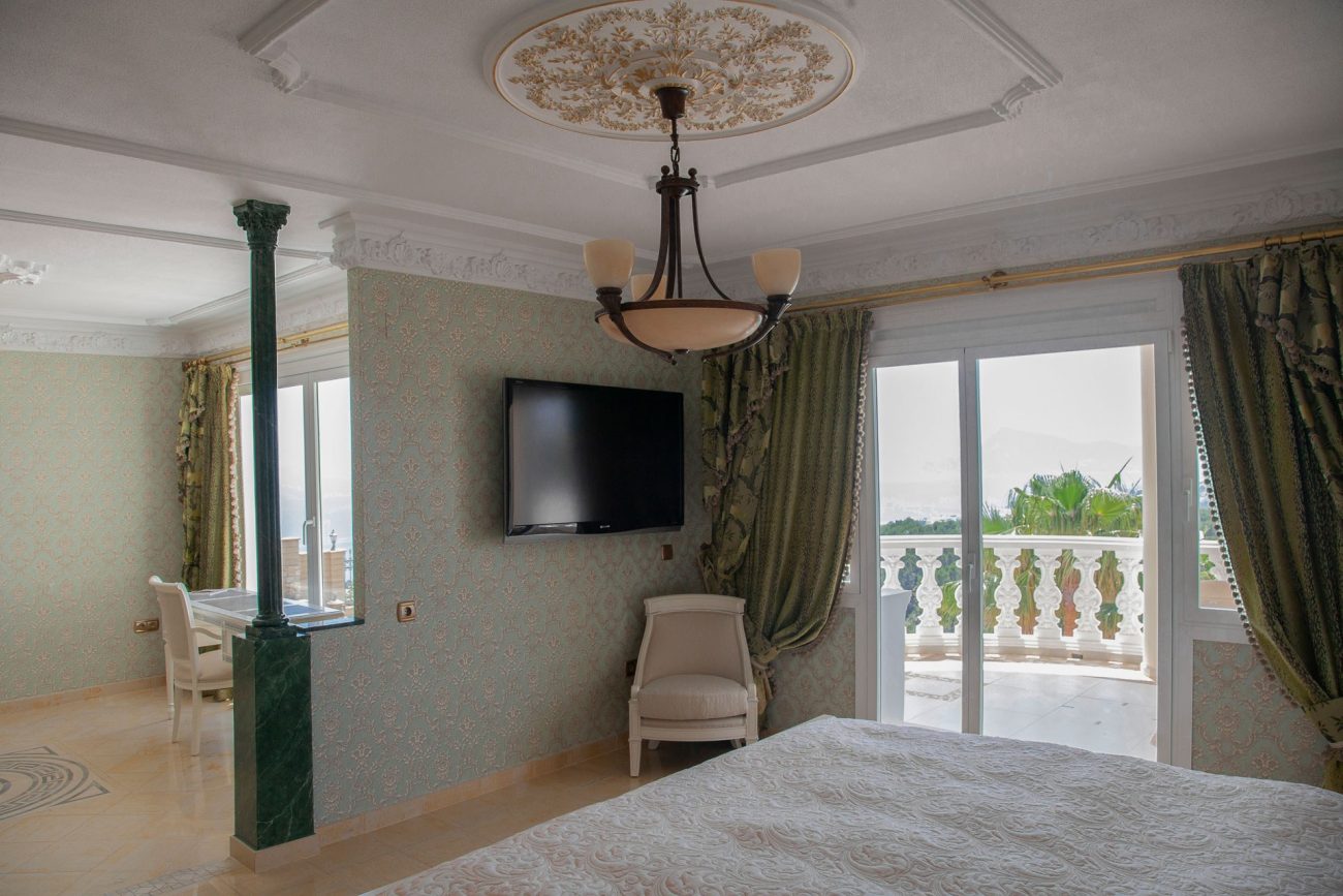 Spectacular luxury villa with views in Costa Blanca