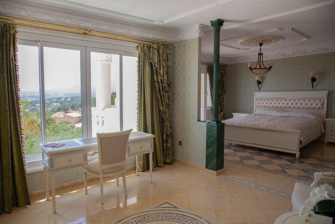 Spectacular luxury villa with views in Costa Blanca