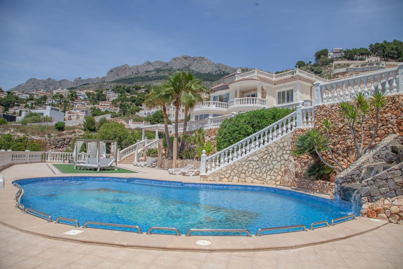Spectacular luxury villa with views in Costa Blanca