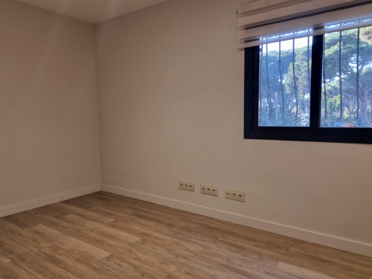 Location of the house: the quietest area, less than 100 meters to Castelldefels beach