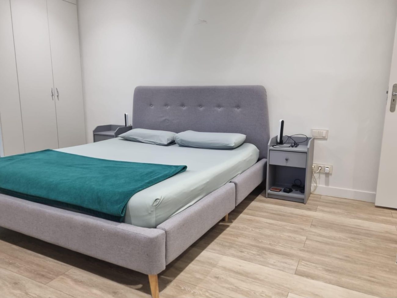 Location of the house: the quietest area, less than 100 meters to Castelldefels beach