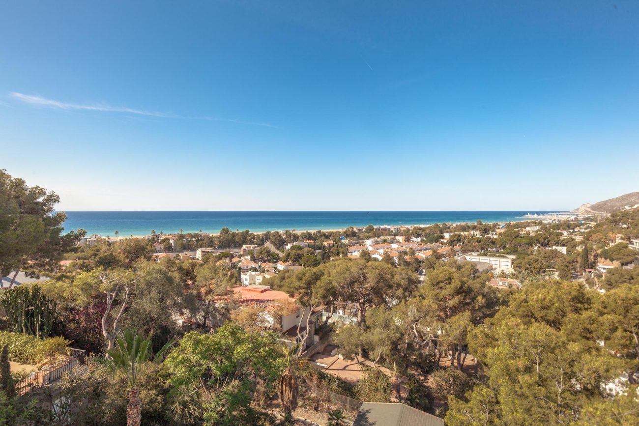 A Splendour Retreat in Castelldefels