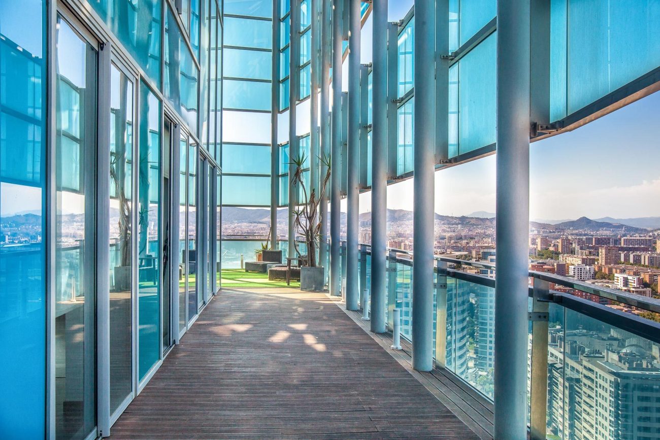 Penthouse on the 25th floor in a prestigious residential complex