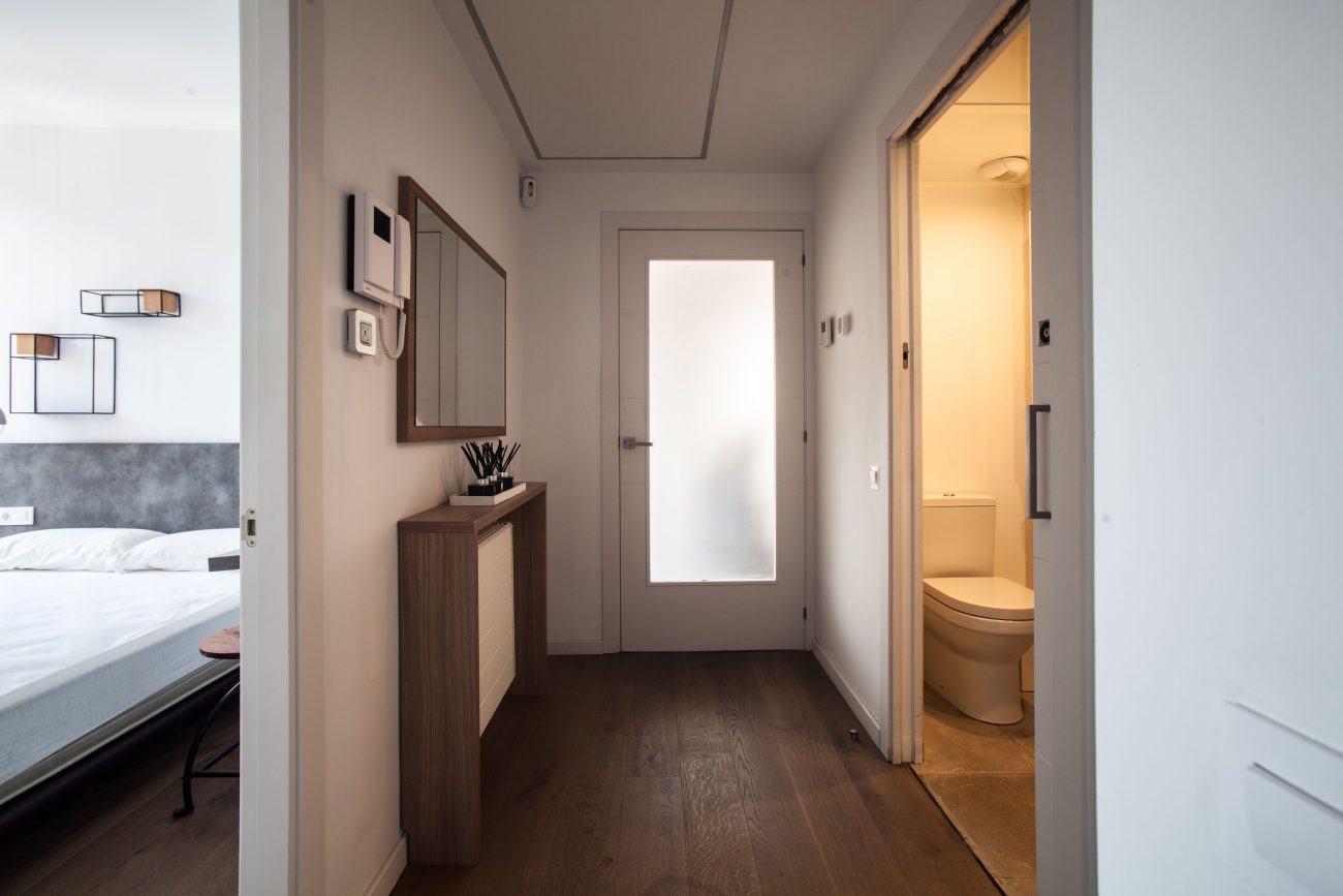 Spectacular apartment in a stately building in the heart of Barcelona