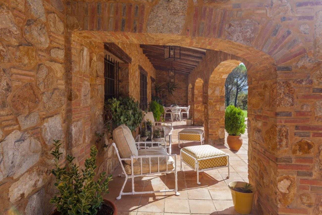 Two properties in Caldes de Malavella