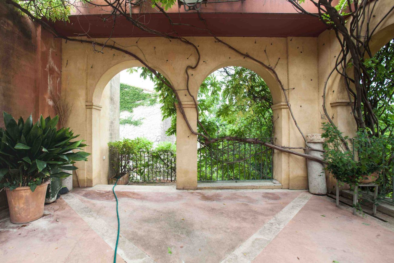 Stately 17th century mansion in Emporda