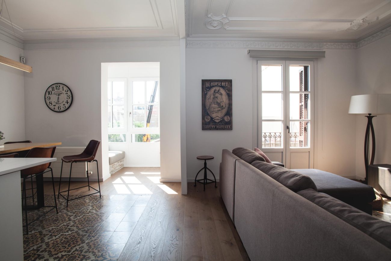 SPECTACULAR APARTMENT IN A NOBLE ESTATE IN THE HEART OF BARCELONA