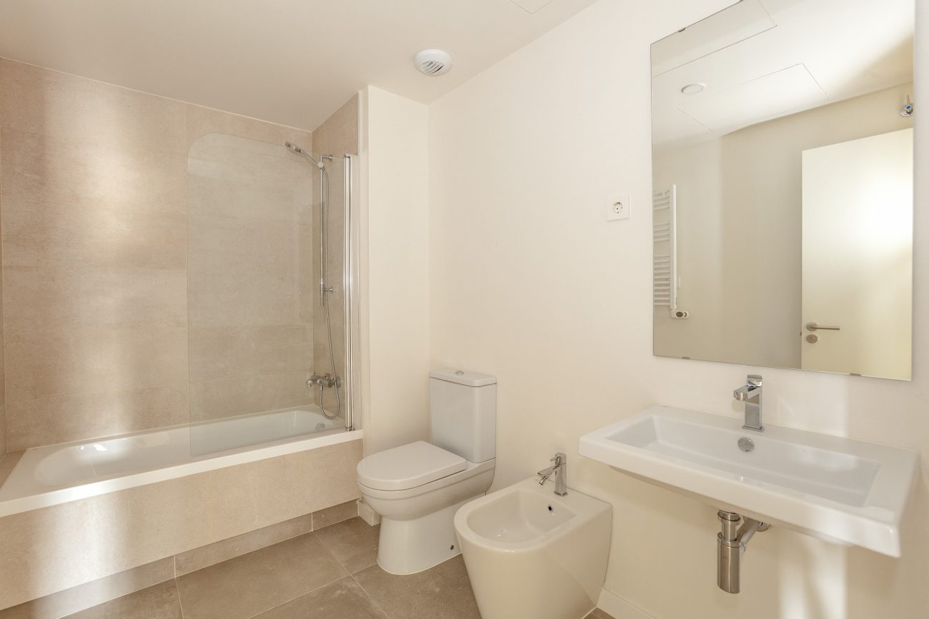 A new modern complex in the nearest suburb of Barcelona, a 5-minute walk from the sandy beach