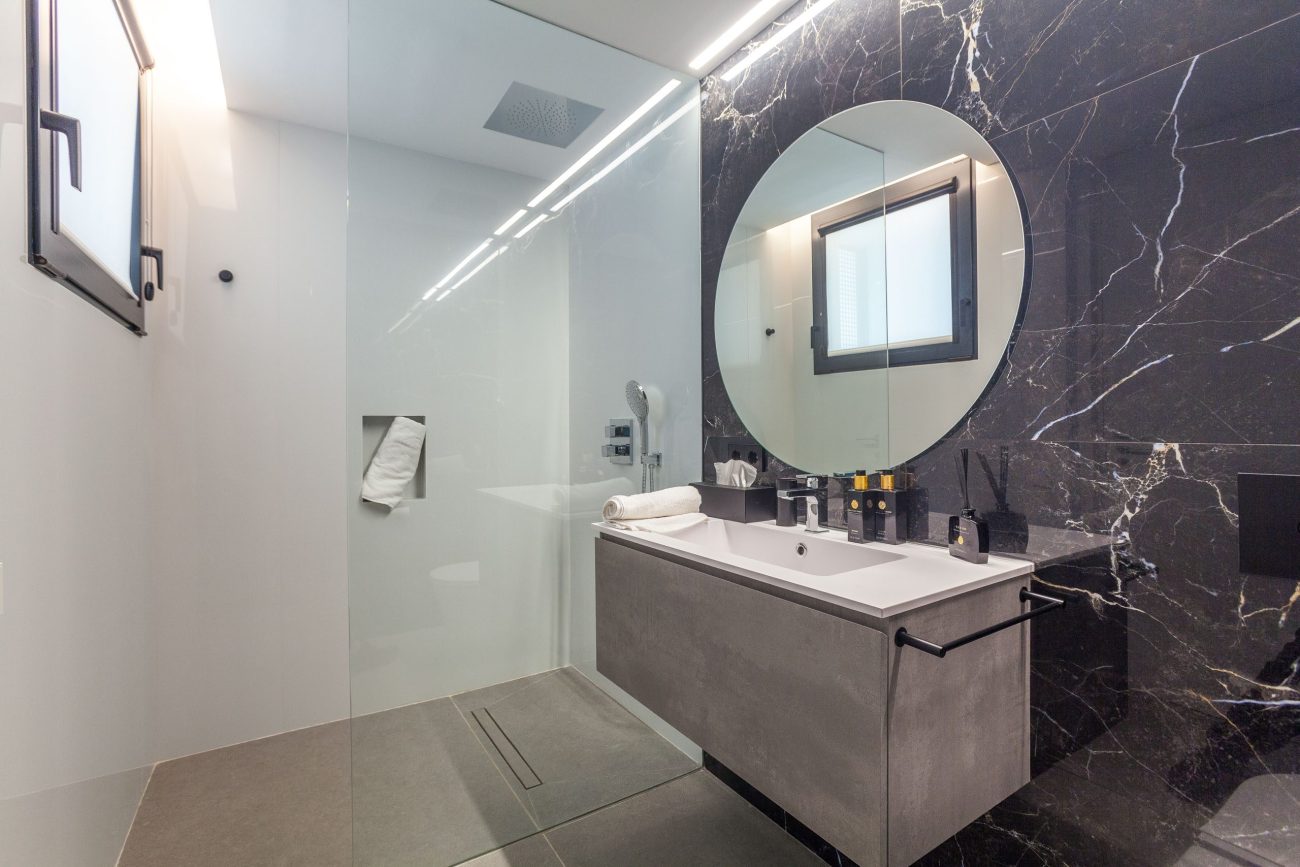 Your Oasis of Modernity and Comfort