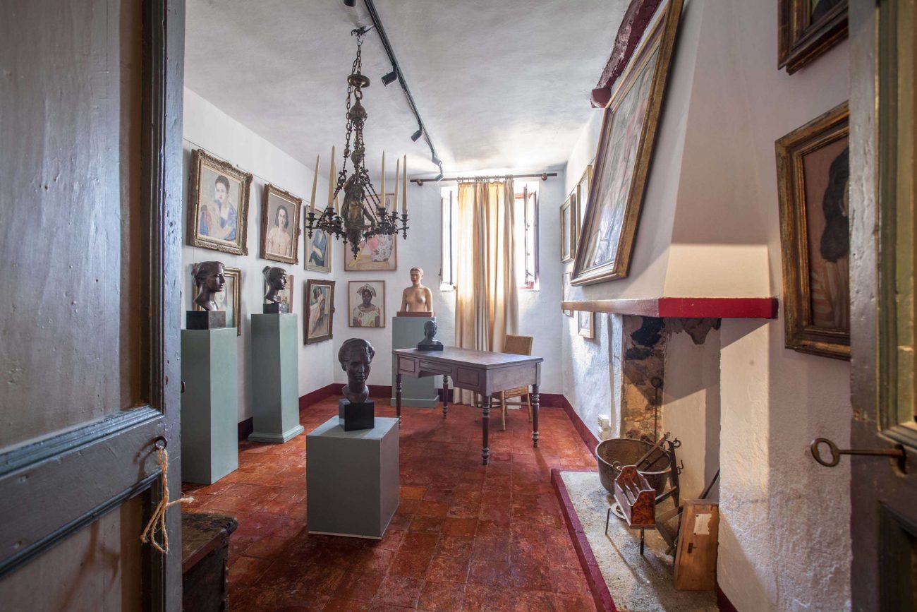 Stately 17th century mansion in Emporda
