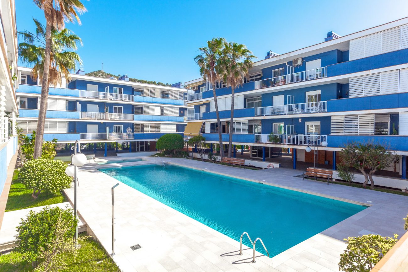 Feel the Mediterranean experience in Les Botigues de Sitges