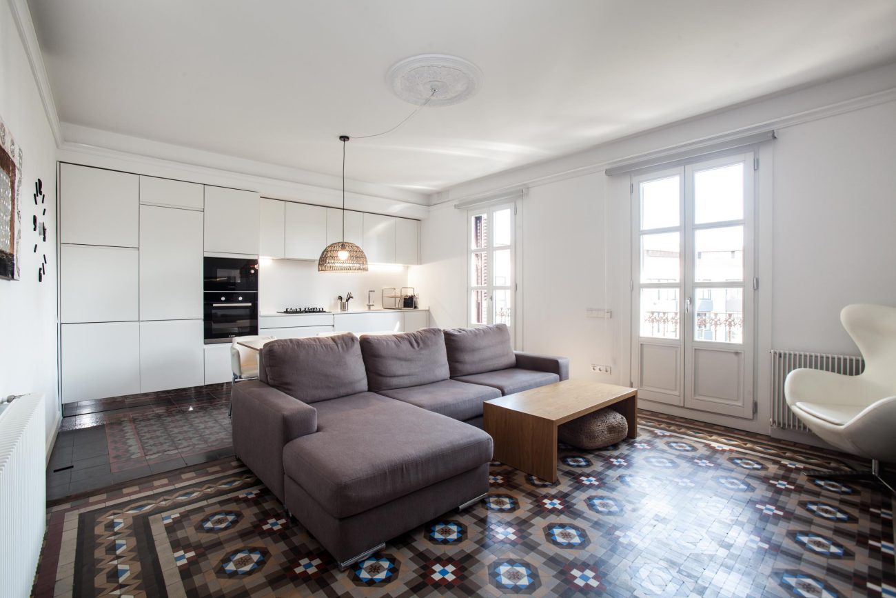 SPECTACULAR APARTMENT IN A NOBLE ESTATE IN THE HEART OF BARCELONA