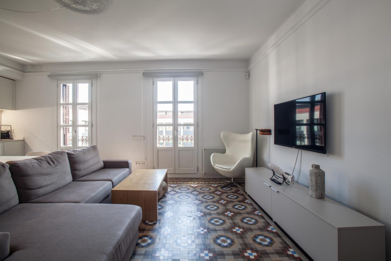 Spectacular apartment in a stately building in the heart of Barcelona