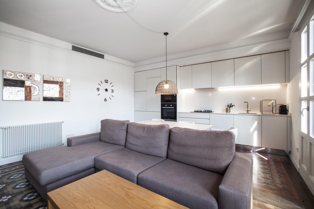 Spectacular apartment in a stately building in the heart of Barcelona